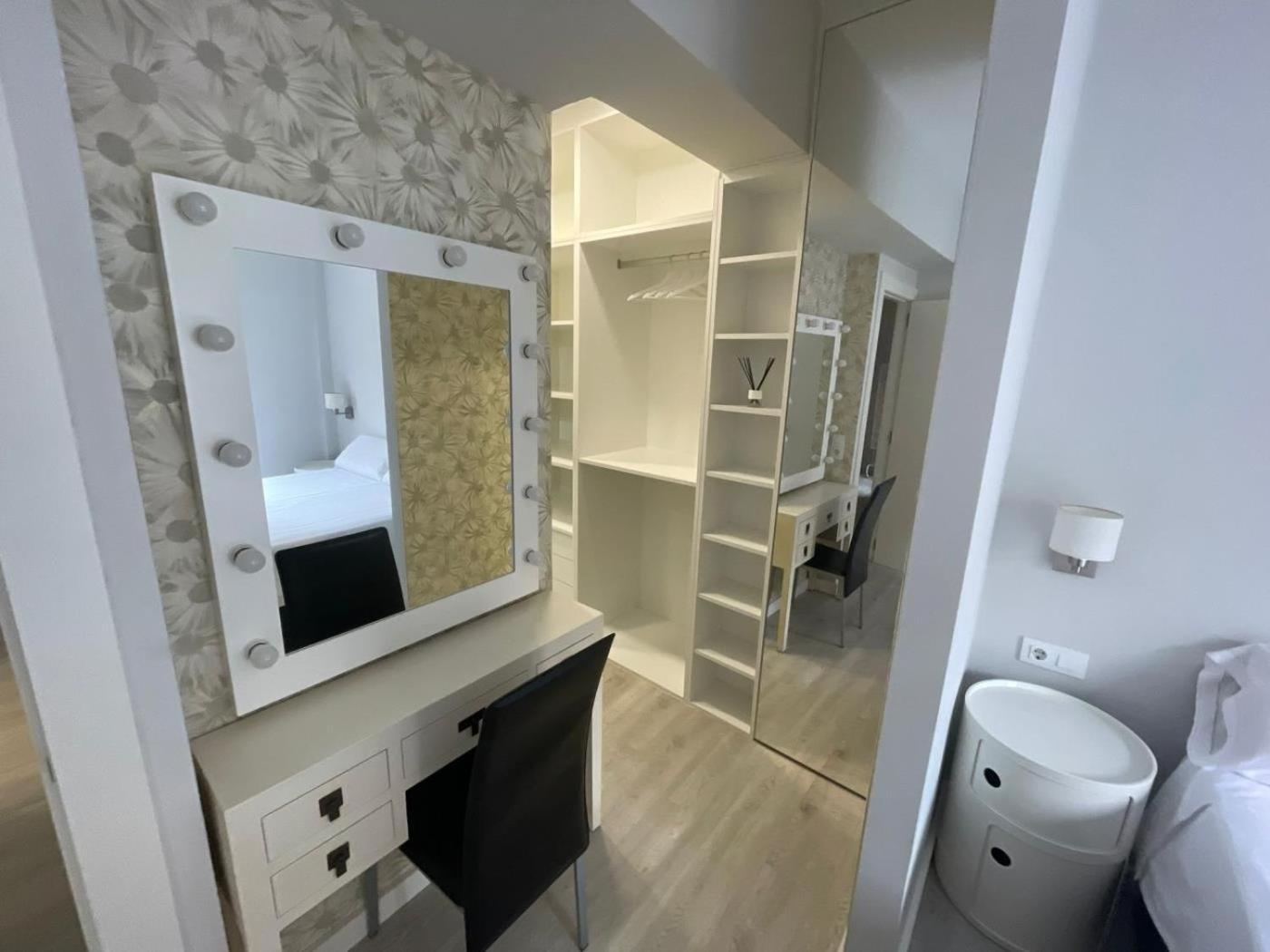 Nuevo! Piso En Pleno Centro Apartment Santander Bilik gambar